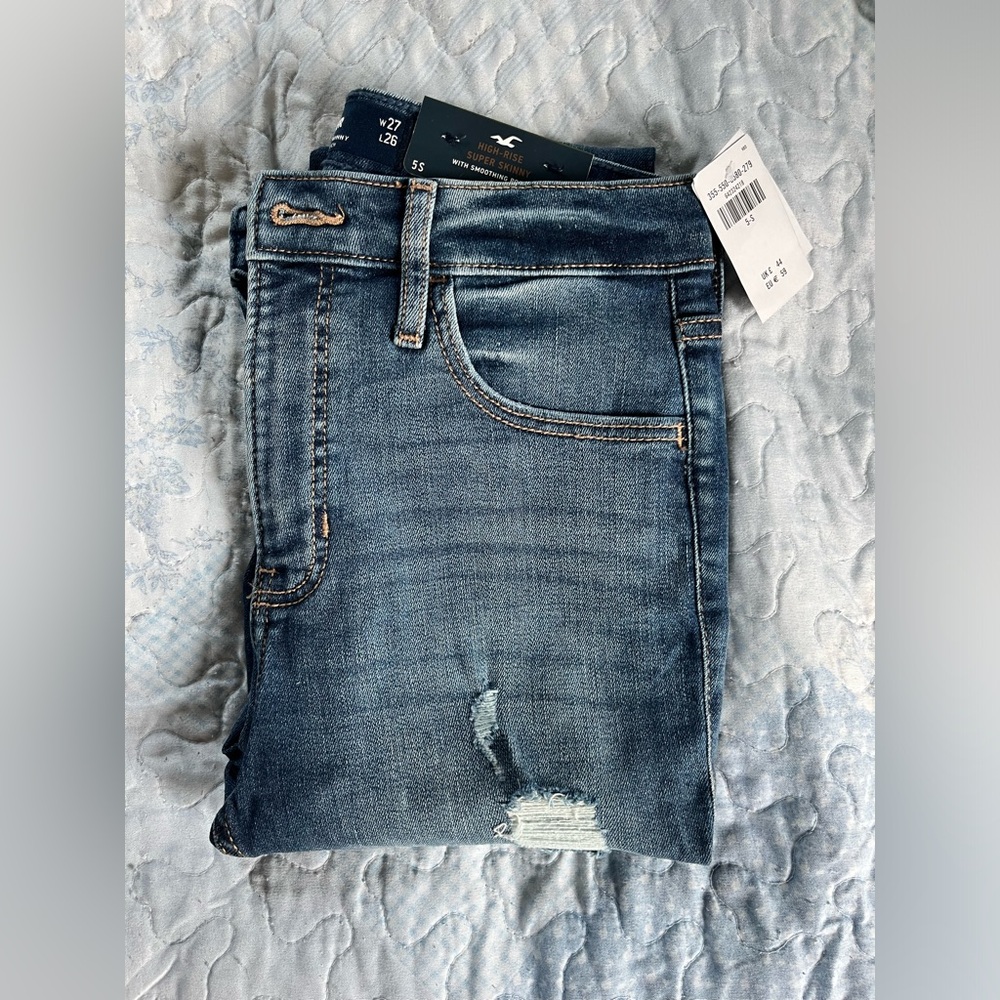 ✨NWT✨ Hollister High-Rise Super Skinny Soft Stretch Jeans